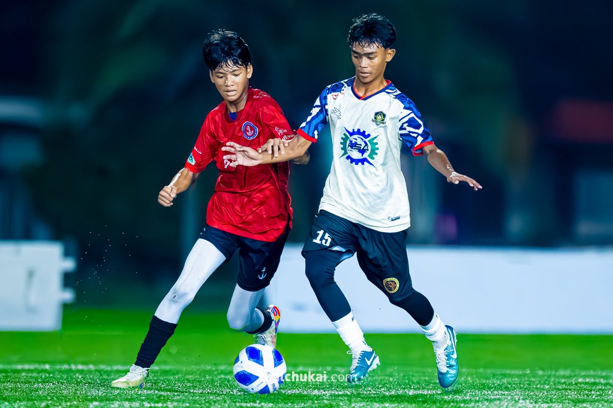 Semalam berlangsung perlawanan persahabatan diantara Real Chukai FC U14 dan Chukai United FC U14 di Stadium Mak Chili sebagai persiapan terakhir pasukan menjelang Terengganu Football League yang bakal berlangsung khamis ini.

⚓🔵🔴

Kredit foto : ClickShot