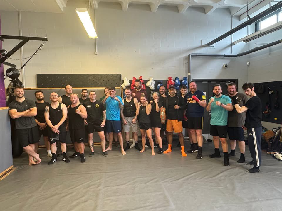 Deanop6's tweet photo. I had the pleasure of being trained by English Champion the Trojan Troy Williamson yesterday. He was brilliant with us. 1st week of training camp in the bag. 

Follow the link below to support myself and the launchpad veterans charity.

https://t.co/NHQ0vTxiAN https://t.co/ct3uNuh6Oi