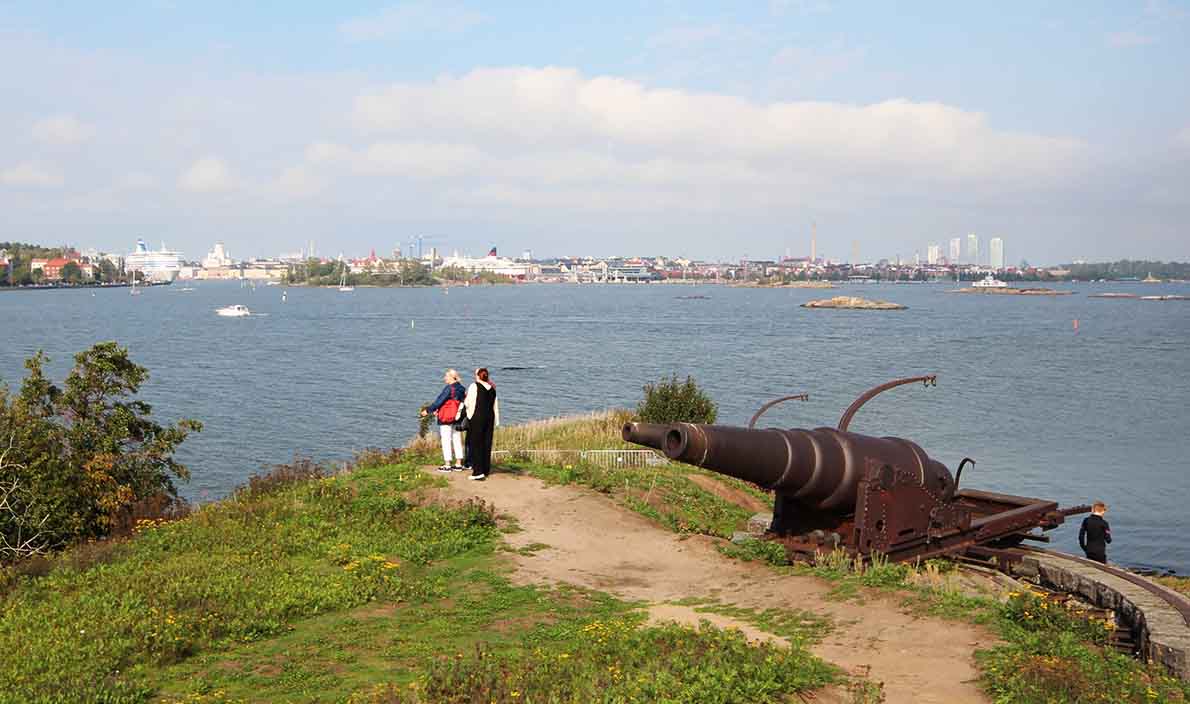 Helsingin näköalapaikkojen 🌅 kiertäminen on uudempi projektini. Näköalapaikkoja löytyy aika yllättävistäkin paikoista. 

#Helsinki #näköala #maisema <a href="/helsinki/">Helsingin kaupunki</a> <a href="/VisitHelsinki/">Visit Helsinki</a>

hagerlund.net/fi/kokonaisuud…