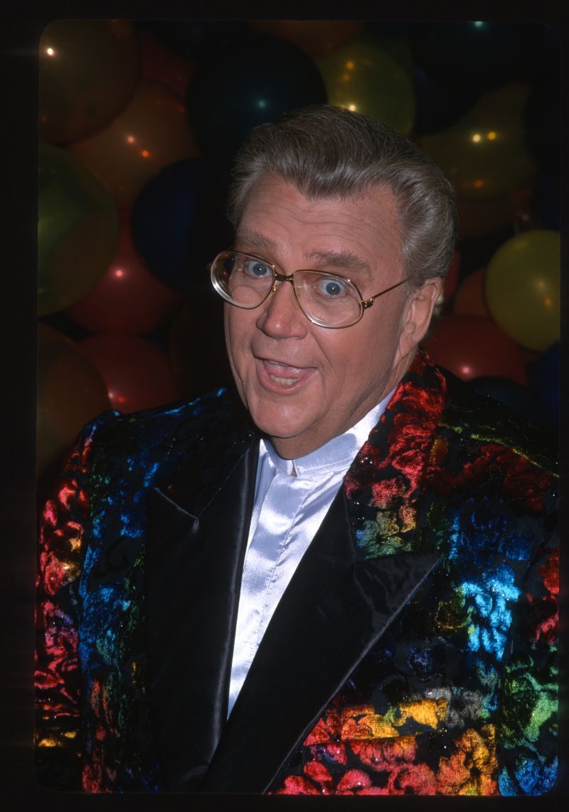 jones_est's tweet photo. Remembering Rod Roddy On His 88th Birthday. Rod Was The Announcer For The Price Is Right From 1986 To 2003, And Voiced Mike The Microphone On House Of Mouse. #RodRoddy @GoofyBill @RealJamesWoods @yakkopinky @ScottWeinger @JasonMarsden @ClevelandJr @DrewFromTV https://t.co/ngQGPDAd7d