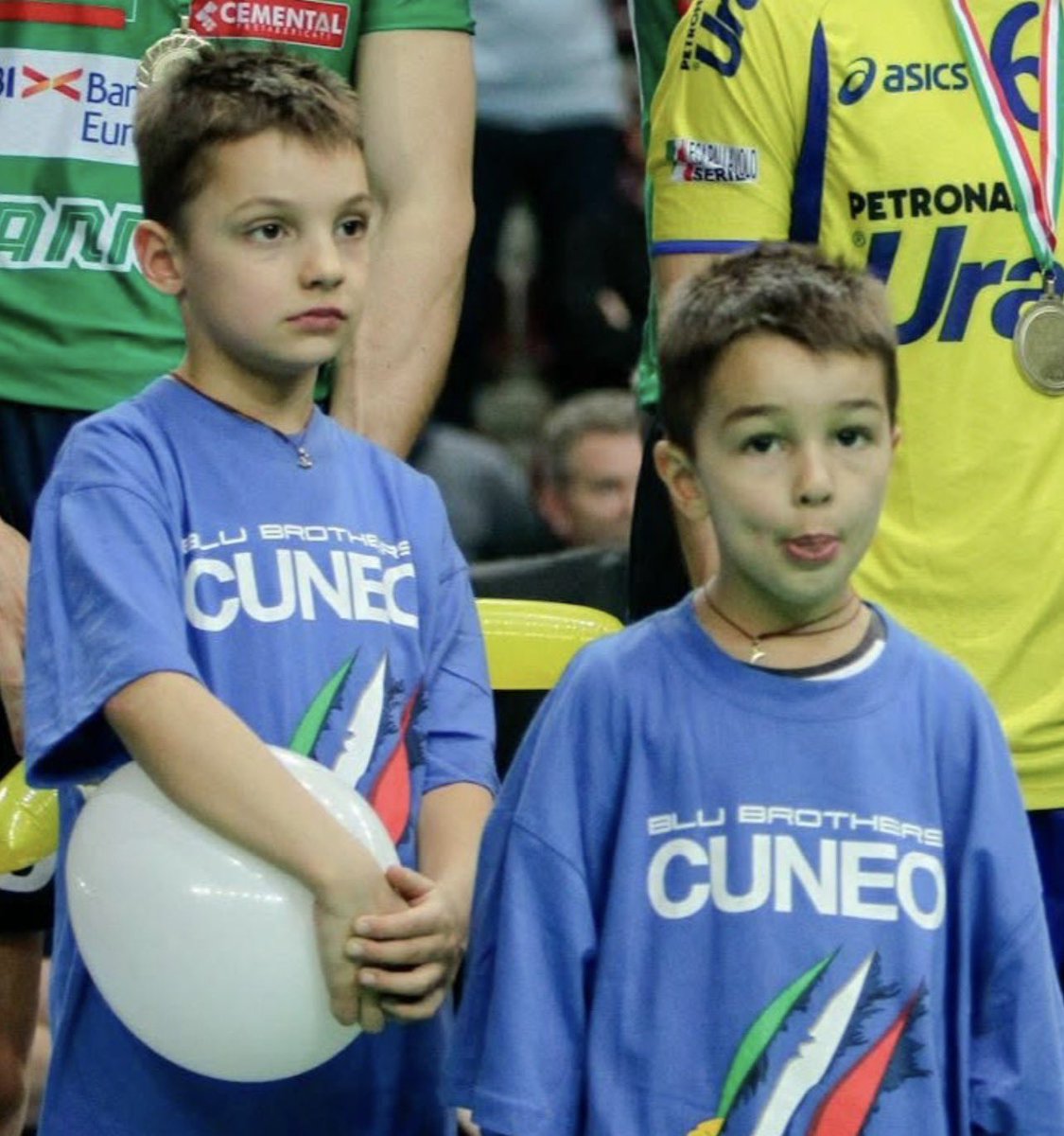 matchaishi's tweet image. first time playing together at the world championship and they're into the gold medal match 🏆