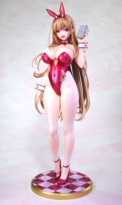 体つきが良すぎて買ったニケのヴァイパーのバニーフィギュア開封
ついでに同スケールのブルアカバニートキと並べる
うお……ふっと…… 