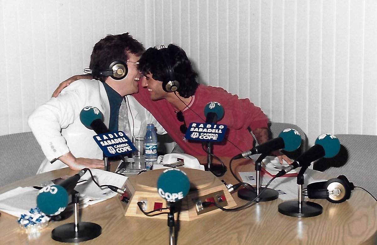 🔴 Feliz y radiante cumple <a href="/SDalmaoficial/">Sergio Dalma</a>. Un placer compartir tantos momentos.

📸 (Foto 18 Mayo 1992 - Sabadell)