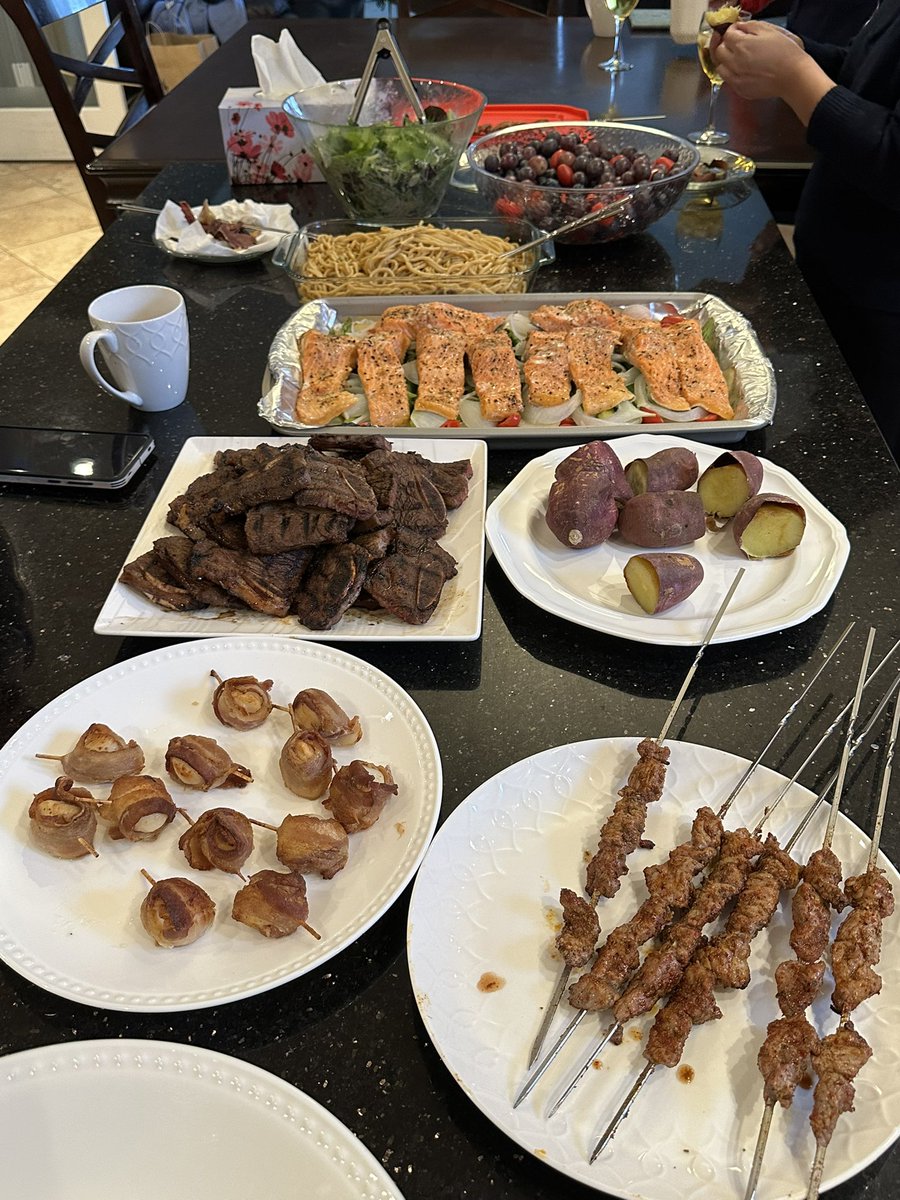 digimortal3's tweet image. Family day!