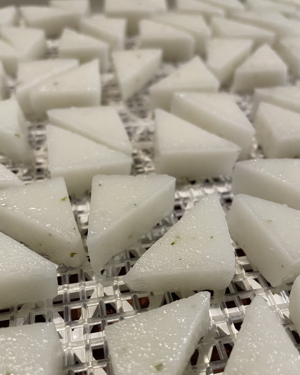 今年のすり琥珀糖は陰陽