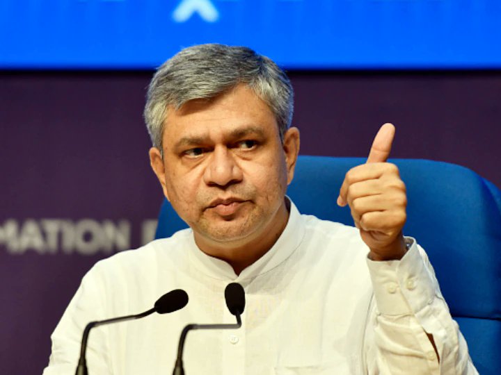 BHUPENDRAJAAT7's tweet image. रील मंत्री देश के सबसे असफल रेल मंत्री अश्विनी वैष्णव देश में आज जो हालत बन रहे, युवाओं को और कितना इंतजार करना होगा 💯 

#Release_ALP_2024_Final_Result