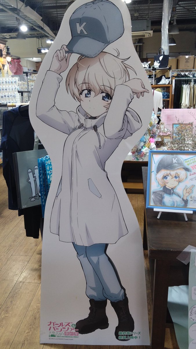 akira_31's tweet photo. Onlyshopさんにて、アクセサリー買いました😆
エリカ『似合ってる？』
#Onlyshop 
#大洗 https://t.co/NdE7C1dMsu