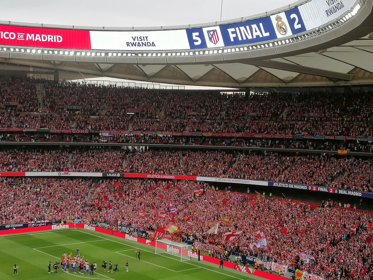 Dvinuesa's tweet photo. Pasa siempre, pero esta misma semana he tenido que aguantar menosprecios, risas e intentos de humillación al Atlético de Madrid. Y no entro. Y sonrío y sigo. Pues toma manotazo de justicia. Que no os digan que sois ahora "pesados" con el 5-2. Disfrutadlo, que os lo merecéis https://t.co/vQNL97INMM