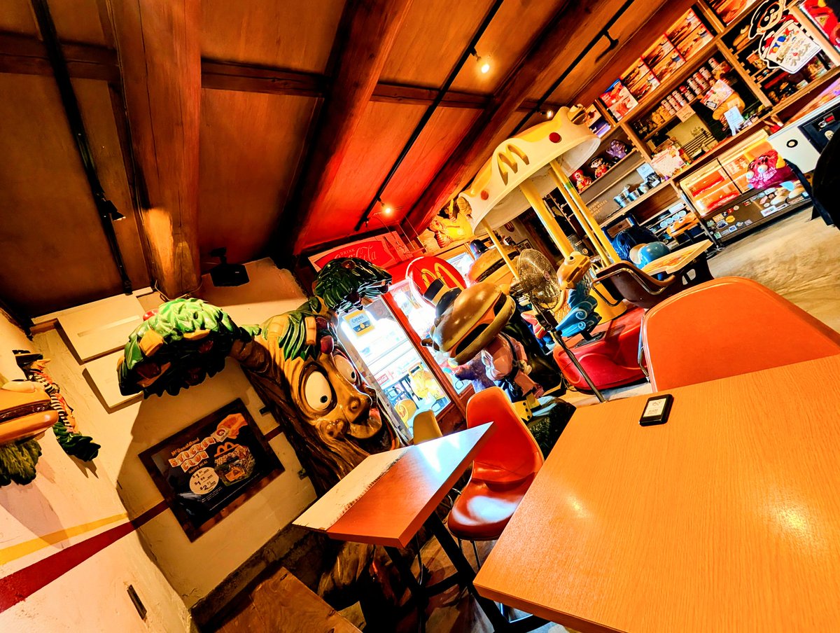 3yamaMakoto's tweet photo. どうせ食べるなら
美味いとこでよね( ゚д゚)ンマッ!
#TOYBOXCafe https://t.co/N3sYmrAa2k