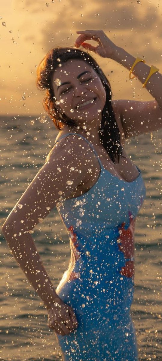 TharaTrendz's tweet photo. Kajal Agarwal is always a delight to watch 🌸✨
Her absence from films is truly felt- it’s hard not to miss the magic she brings to the screen. I’ve always loved watching her movies ❤️🎬
#KajalAgarwal #QueenOfScreen #MissYou https://t.co/CCHvKLhRFE