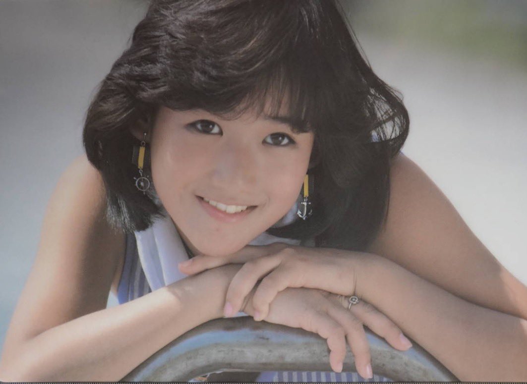 ポ*ズ様 岡田有希子さん下敷き ポ*ズ様 岡田有希子さん下敷き Amazon.co.jp: 岡田有希子さん