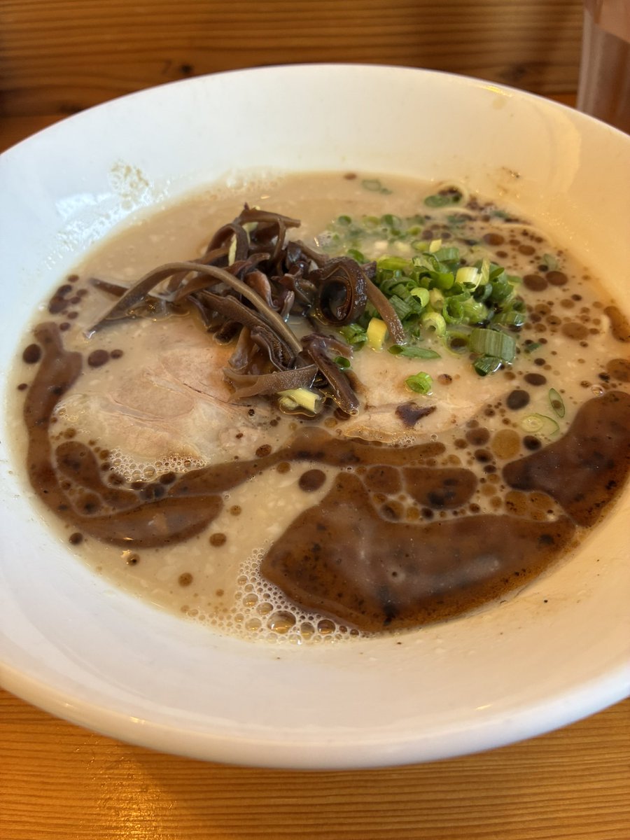 KRoyal26's tweet photo. つがる地球村一周マラソン🏃
年代別3位🥉
折り返しの坂で心臓破裂しそうだった💥
登り長すぎ😑

帰りに麺屋独虎さんへ🍜豚骨黒みたいなやつ🍜
めっちゃ美味かった‼️

来週はアップルフルだ🍎💦 https://t.co/Ja7TI6Dutg