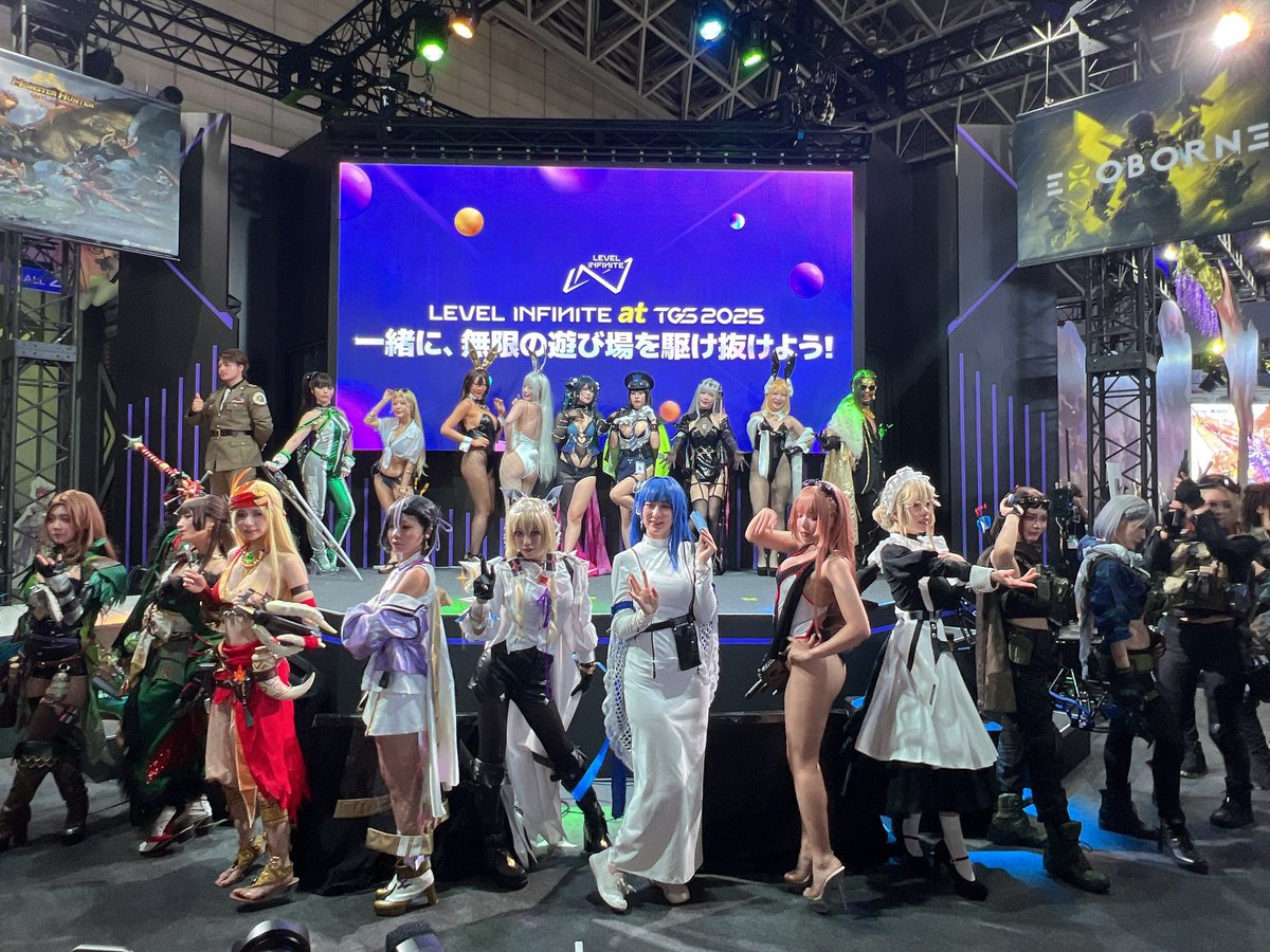 avrillovekakao's tweet image. Level Infiniteブース出演コスプレイヤーの皆様。
運営様も皆様ほんとにお疲れ様でした😊✨✨

NIKKEに限らず
1人1人のレイヤーさん達の
キャラの仕草は表情など完璧すぎて
圧巻でした！

最高のひとときをありがとうございました！

#NIKKE
#NIKKETGS2025 
#LevelInfinite