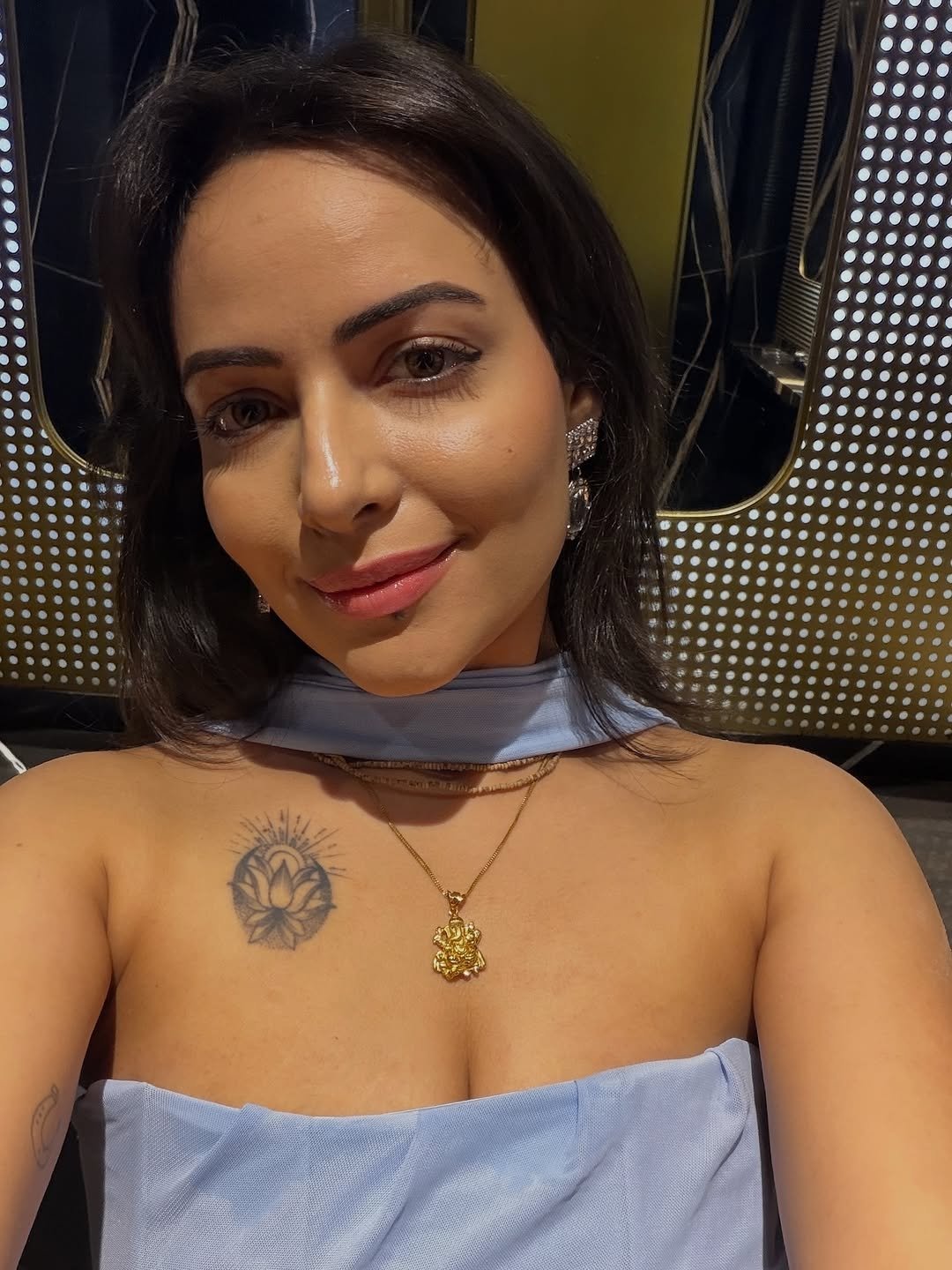 G16xWwJaAAAFfrm?format=jpg&name=large