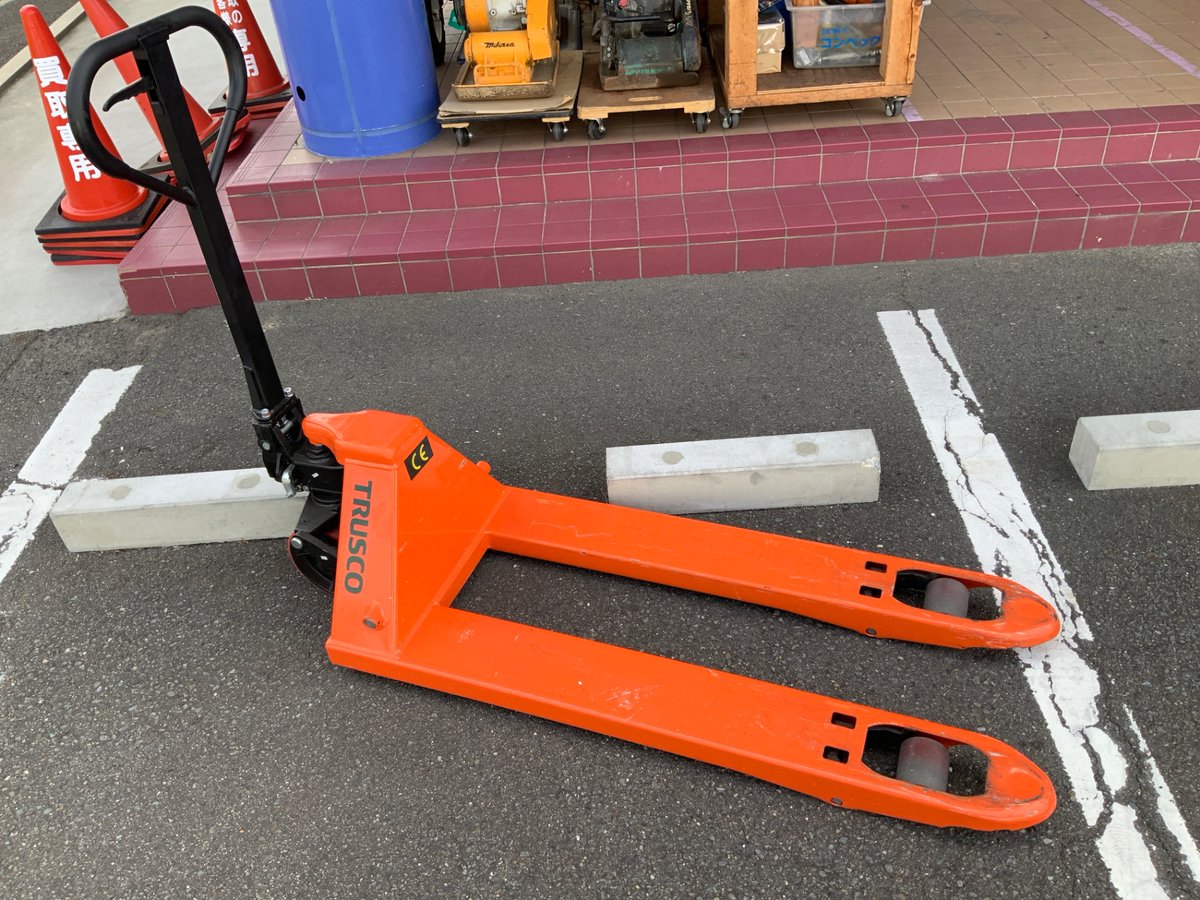 エコツール豊田インター店】TRUSCO 3tハンドパレットトラック THP-30L