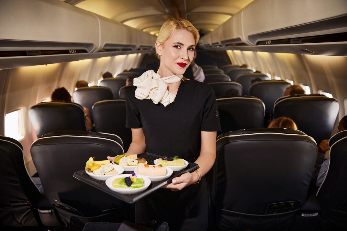 africanpilot's tweet image. #International Charter Aviation is no longer just about luxury travel. With #KlasJet, the sky becomes a stage for unforgettable moments. From glamorous black-tie flights and Michelin-star dining to extraordinary rescue missions like transporting lions and leopards. Every journey