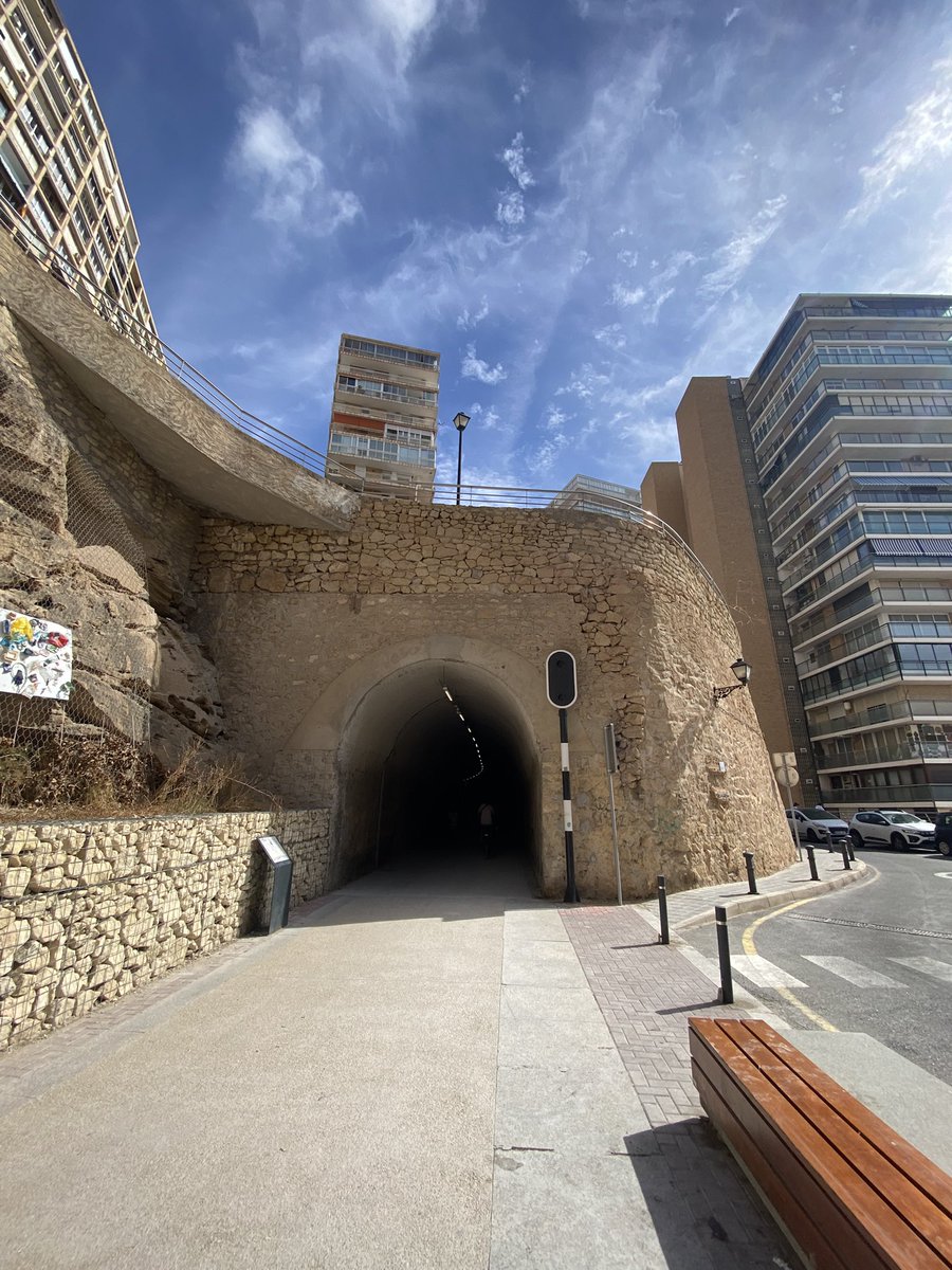 Aprovechando la mañana en Alicante para caminar por la Vía Verde del antiguo trazado del ferrocarril de Alicante a Dénia