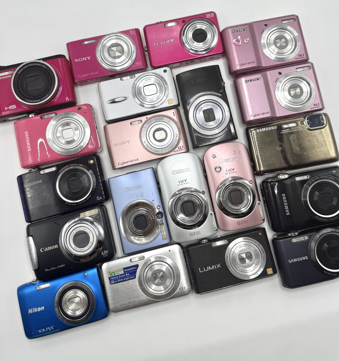 CaramelCameraa's tweet image. กล้องดิจิตอล ราคาน่ารักม้ากก มู้ดดีทุกตัวว
  ◡̈ ⑅  🤏🏻  ♡̷   

รี+ปัก= ส่งฟรี✅

ลงวันที่ 29 เวลา 20.00 น.
ไม่อยากพลาดปักรอได้เลยย 🖐🏻 ꒱ ✿ 📮 ♡ 

#กล้องดิจิตอลเก่า #กล้องดิจิตอลมือสอง #ส่งต่อกล้องดิจิตอล #กล้องดิจิตอล #กล้องมือสอง #ส่งต่อกล้องดิจิตอล