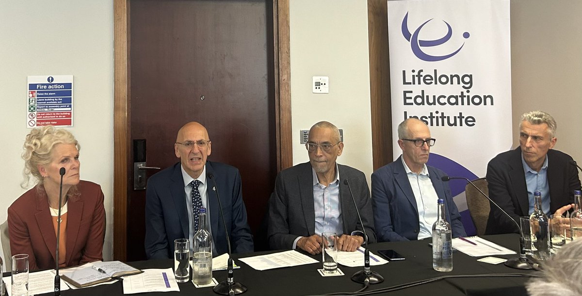Great <a href="/Lifelong_Ed/">Lifelong Education Institute</a> panel at #Lab25 with <a href="/MaryCurnockCook/">Mary Curnock Cook</a>, <a href="/AoCDavidH/">David Hughes CBE</a>, Philip Augar, Andy Forbes and Malcolm Press (from <a href="/UniversitiesUK/">Universities UK</a>):