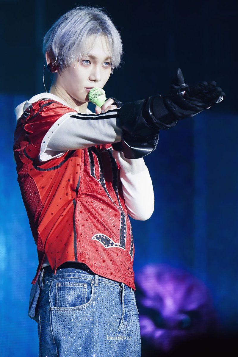 250928
2025 KEYLAND : Uncanny Valley
#SHINEE #SHINeeKey #key #샤이니 #키 #기범  #김기범 #キー