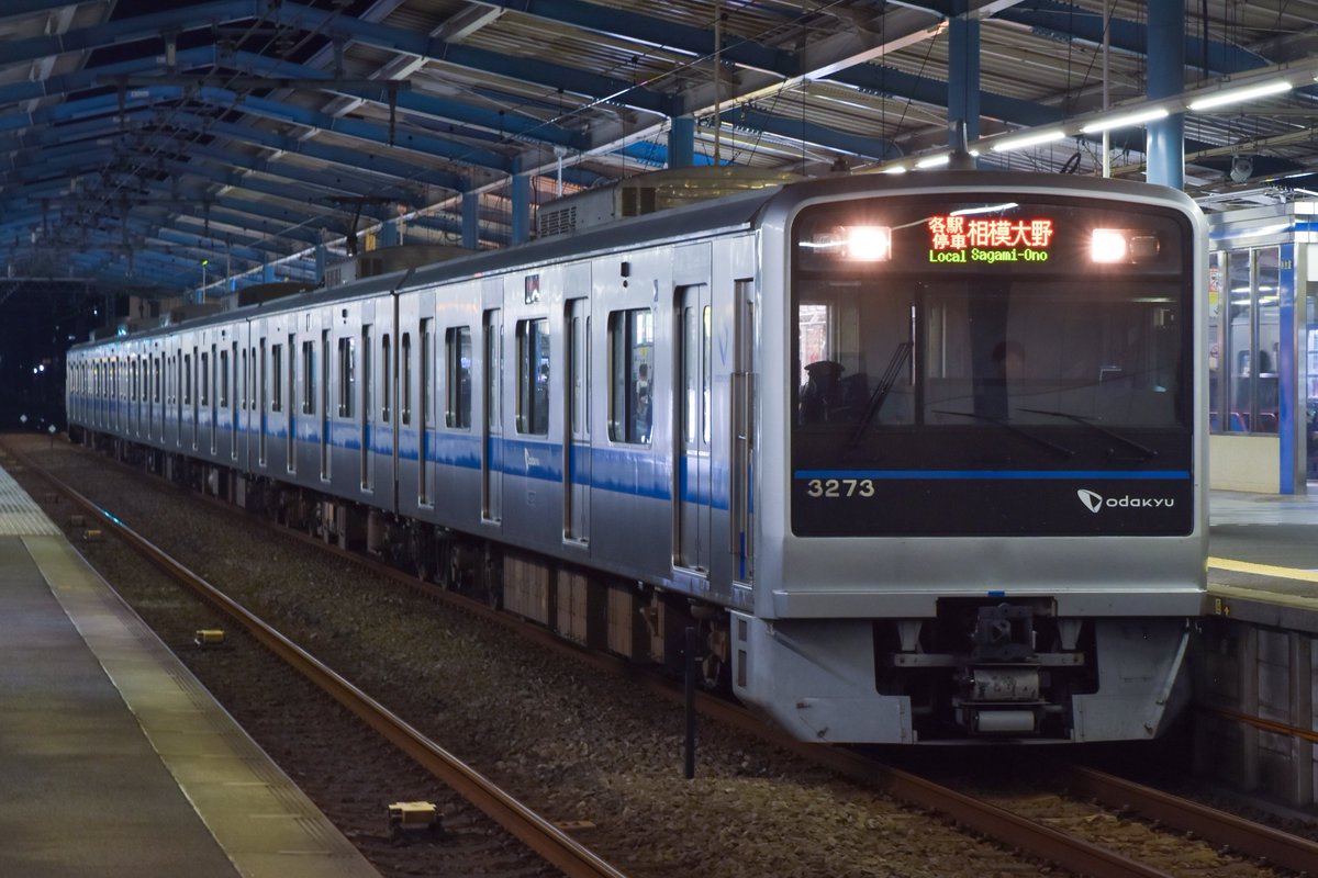 9/28
小田急3000形3273F(3273×6)
土休日A27運用 各駅停車相模大野

3000形6両ラスト2本となった3色LED車