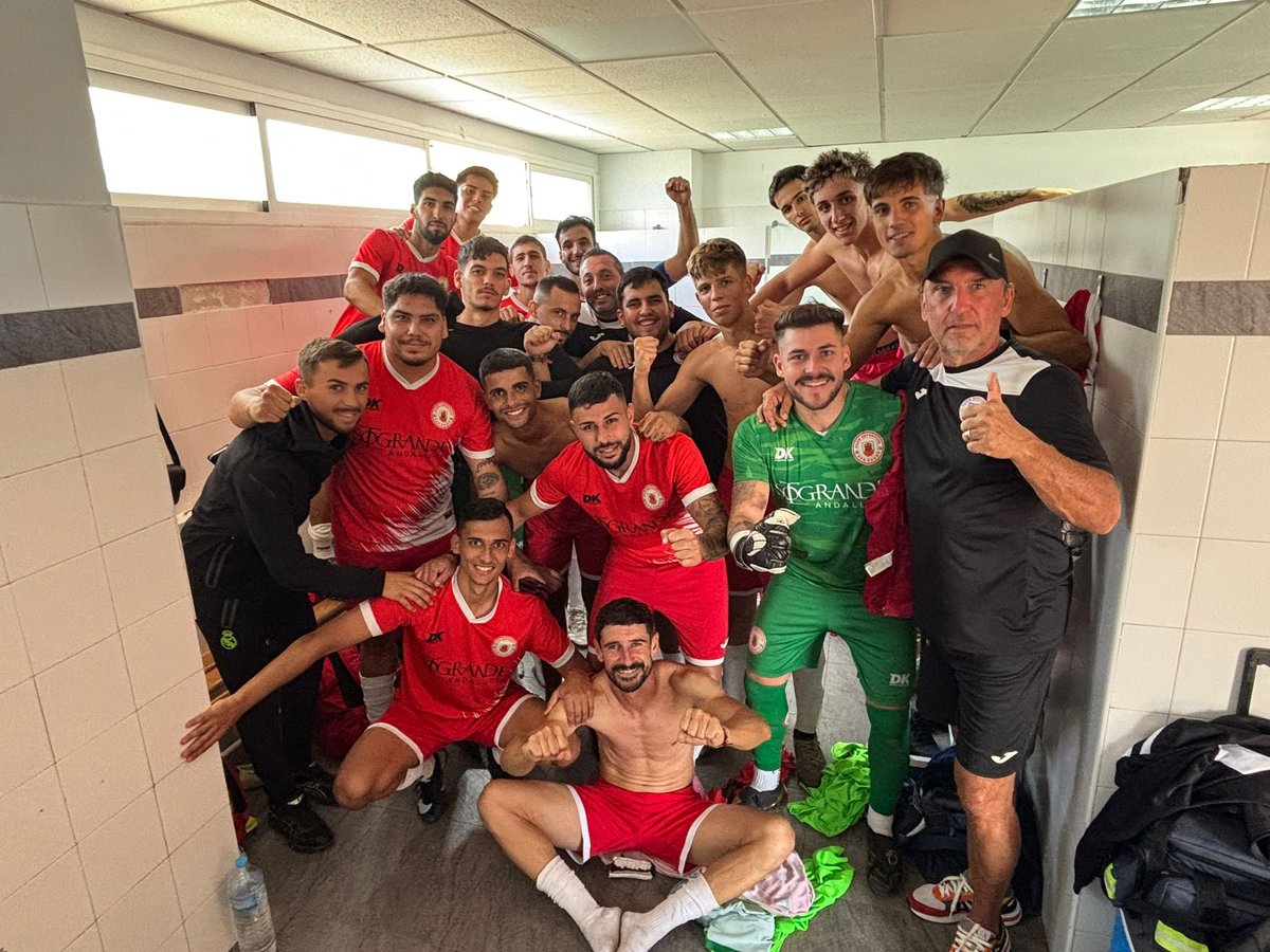 ENHORABUENA CHAVALES!!! Importante victoria fuera de casa.
XEREZ CD B 1-2 CD SAN ROQUE
VAAAAAAAMOOOOOSSSS ROJILLOOOOOOSSS!!!!