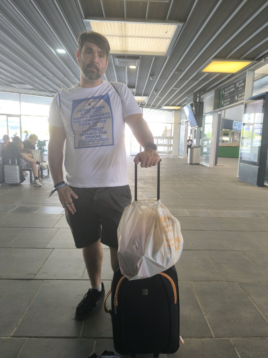 Despedida y cierre de <a href="/VisorFest/">Visor Fest</a>  , increíble como siempre y hasta el año que viene. 
🎸🎸♥️