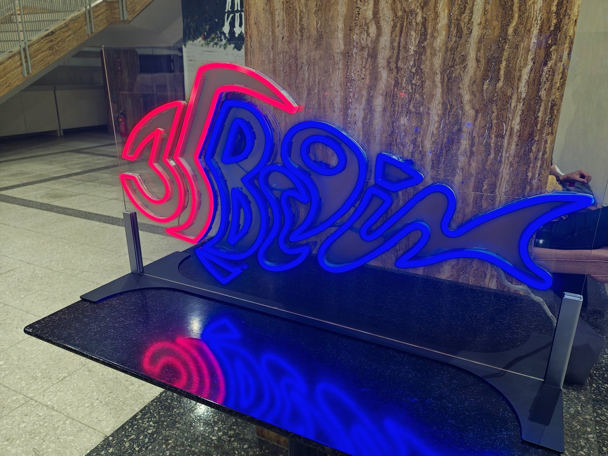 atunti's tweet image. #イスのサンケイホール鈴鹿 にて開催された「#BEGIN」さんのコンサート「さにしゃんサンゴSHOW!!〜35年目の音楽旅団〜」に行ってきました！

「#一五一会世界大会」以来のBEGINさん！
聴きたかった曲もしっかり聴けて、踊って歌ってめちゃ楽しかった〜♪