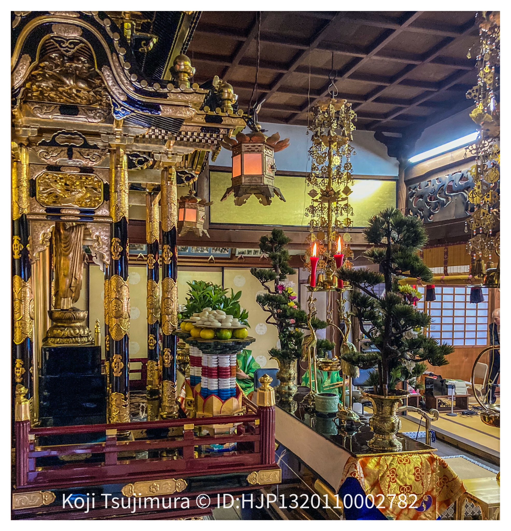 大田連亘 彩色画 【 親鸞聖人像図 】 未使用品に近い状態 共箱 大田連亘 彩色画 【 親鸞聖人像図 】 未使用品に近い状態 共