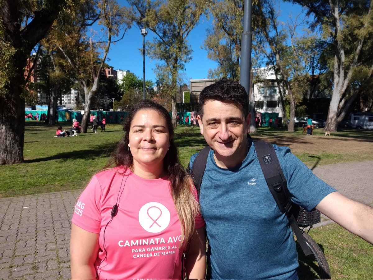 CAMINATA AVON POR EL CÁNCER DE MAMA
Con Lucila Decoud, de Instituto Natura