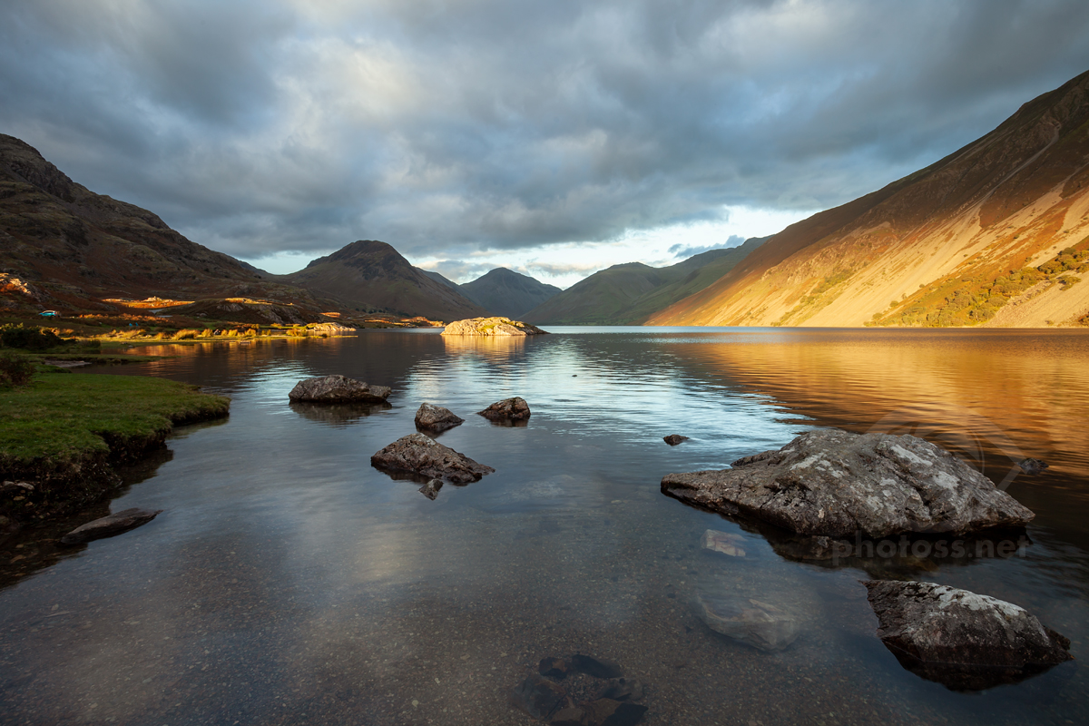 bruslaw's tweet photo. Sunset at Wast Water, Lake District National Park. Earlier this week.

#StormHour #ThePhotHour #LakeDistrict #landscapephotography https://t.co/tT18dRlbO3