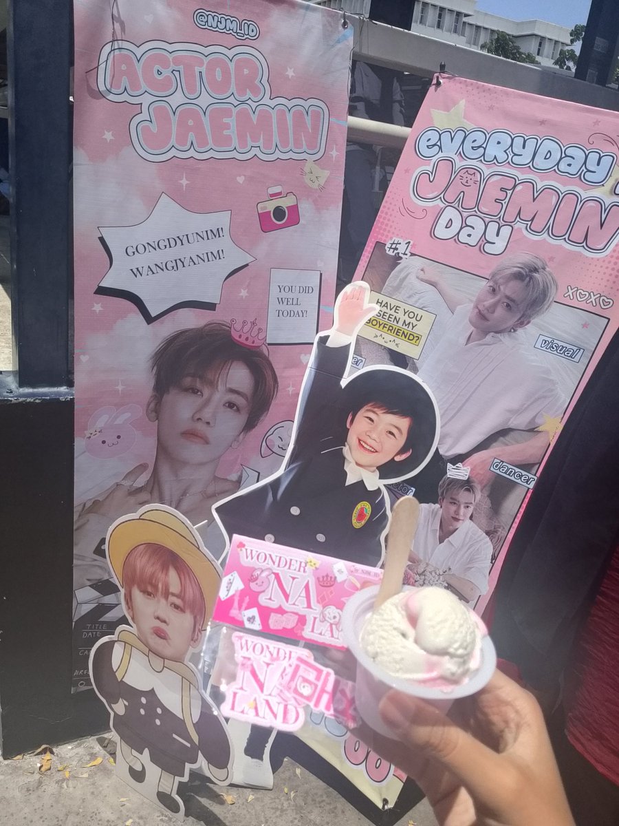 neogurl_0813's tweet photo. TDS DAY 2 💚
Big thanks for kakak² yg berbagi freebies &amp; project untuk para sijeuni di venue!!!

@NJM_ID @itsourhchn @Cutiespei @stoberieu @bearchanniee @gomle0622 @mrsyaaa2304 @Rychanshhhhhh @laillya_jm @Jastipin_ytta &amp; msh banyak lg yg aku blm tag (sorry gatau usn kalian) https://t.co/TN3r2GDItX