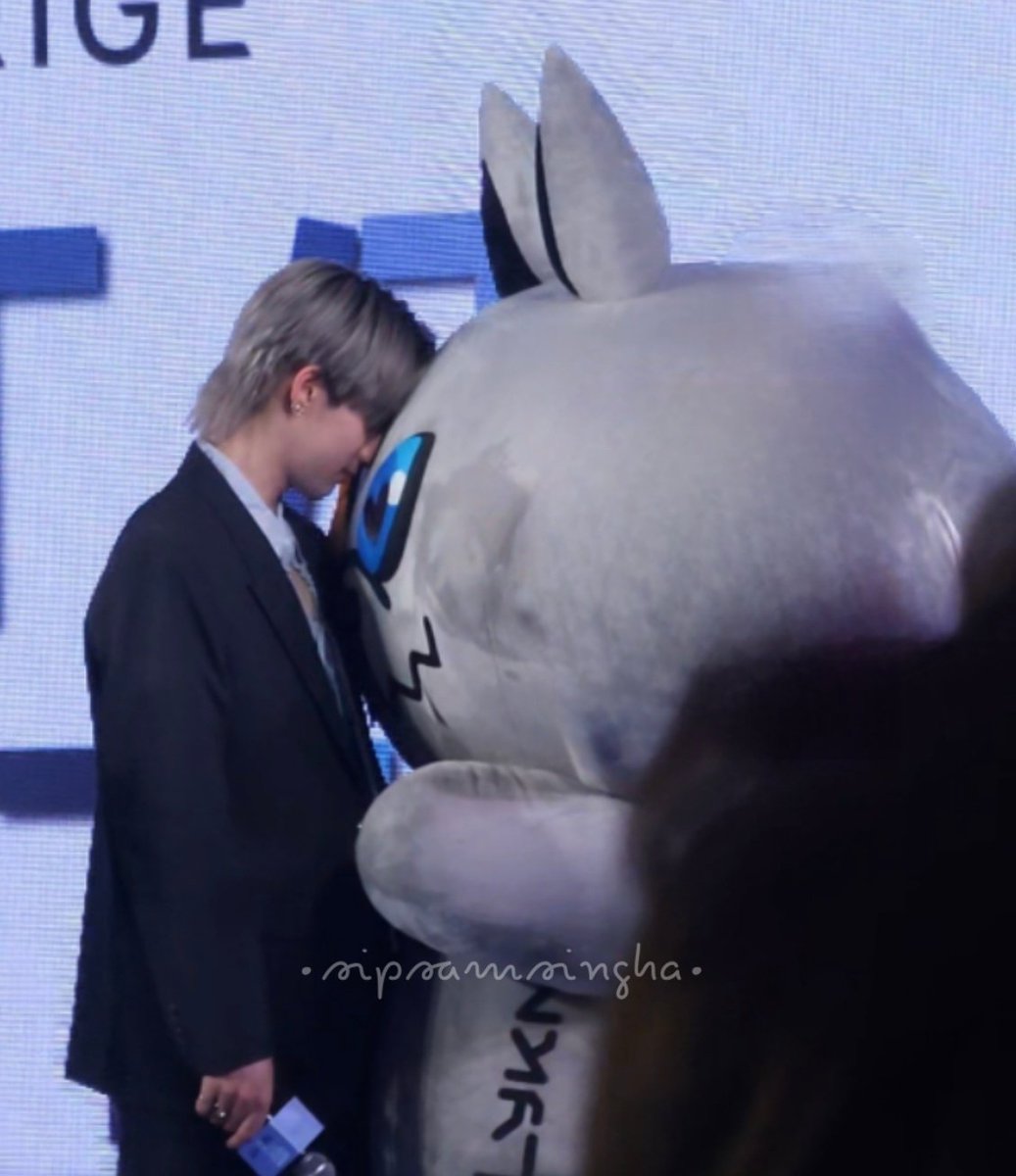 พี่น้องเขาจุ่มกัน 😍🥰

LANEIGE 24/7 X LYKN

#LaneigeFromDayToNight
#LANEIGExLYKN #hongshihoshi #LYKYOU #LYKN