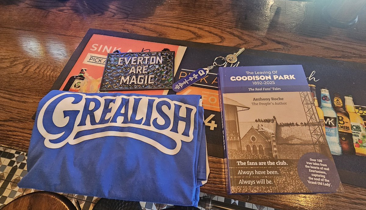 Great Everton pop up market in <a href="/TheExcelsiorLi1/">The Excelsior</a> 

Well done to <a href="/lgatesphoto/">Laura Gates</a> for organising this and all the fab stuff I've got today from
<a href="/Thebluedoodler/">TheBluedoodler🖊</a> 
<a href="/GosssArt/">Will Goss</a> 
<a href="/TheEvertonTimes/">EvertonTimes.com</a> 

UTFT 💙🔵