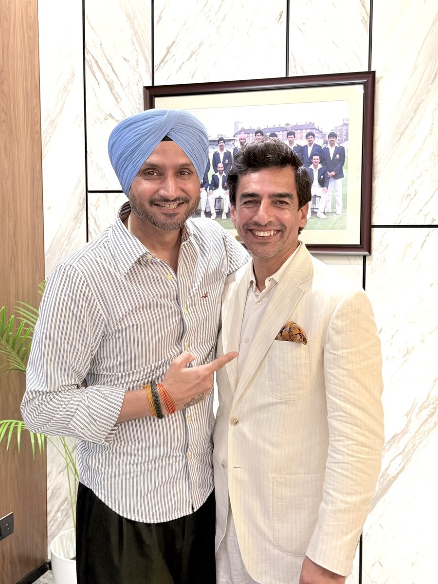 harbhajan_singh's tweet image. Hi President @BCCI @MithunManhas Wishing you and your team All the Best going forward 🙌