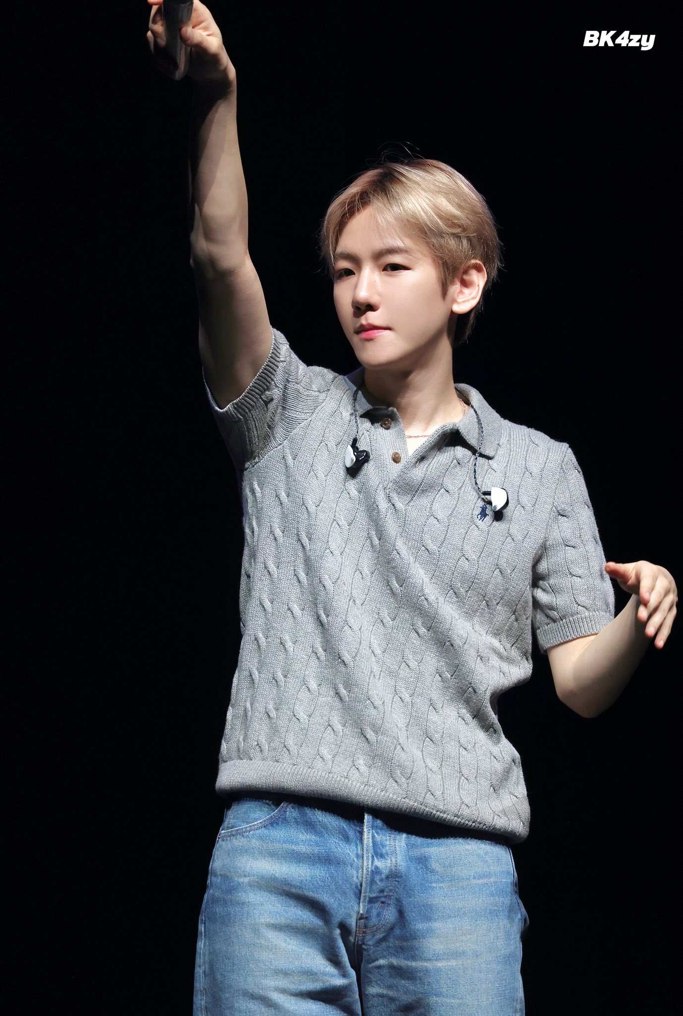 【백현 BAEKHYUN】フレーム ネームボード オーダー ぷっくり 백현 BAEKHYUN】フレーム ネームボード オーダー ぷっくり