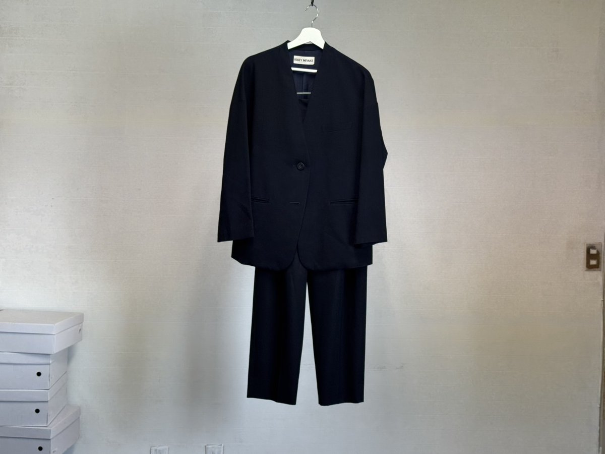 ISSEY MIYAKE 19AW BLINK セットアップ ブラック ISSEY MIYAKE 19AW BLINK セットアップ ブラック
