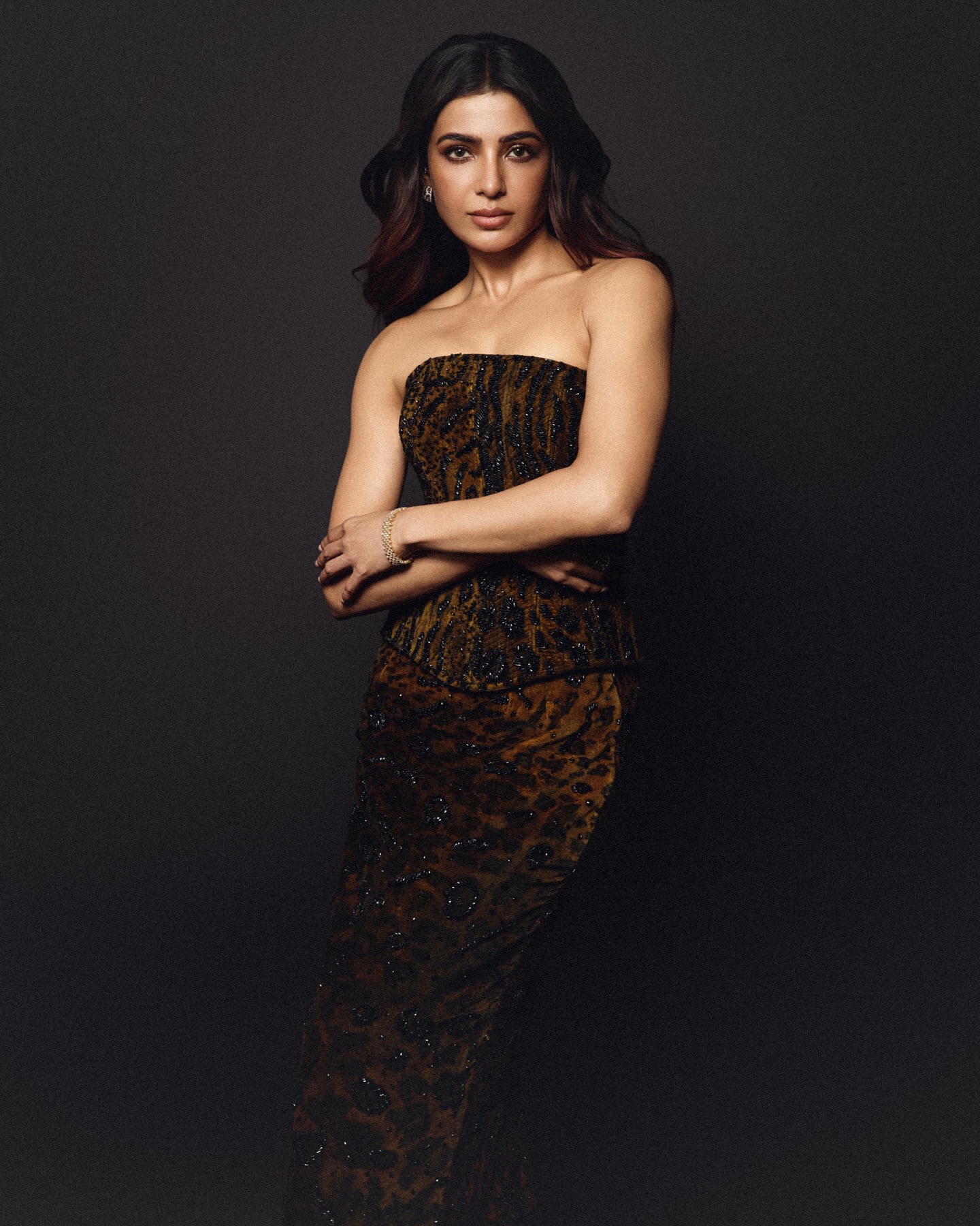 G1788_6bcAA_WYg?format=jpg&name=large