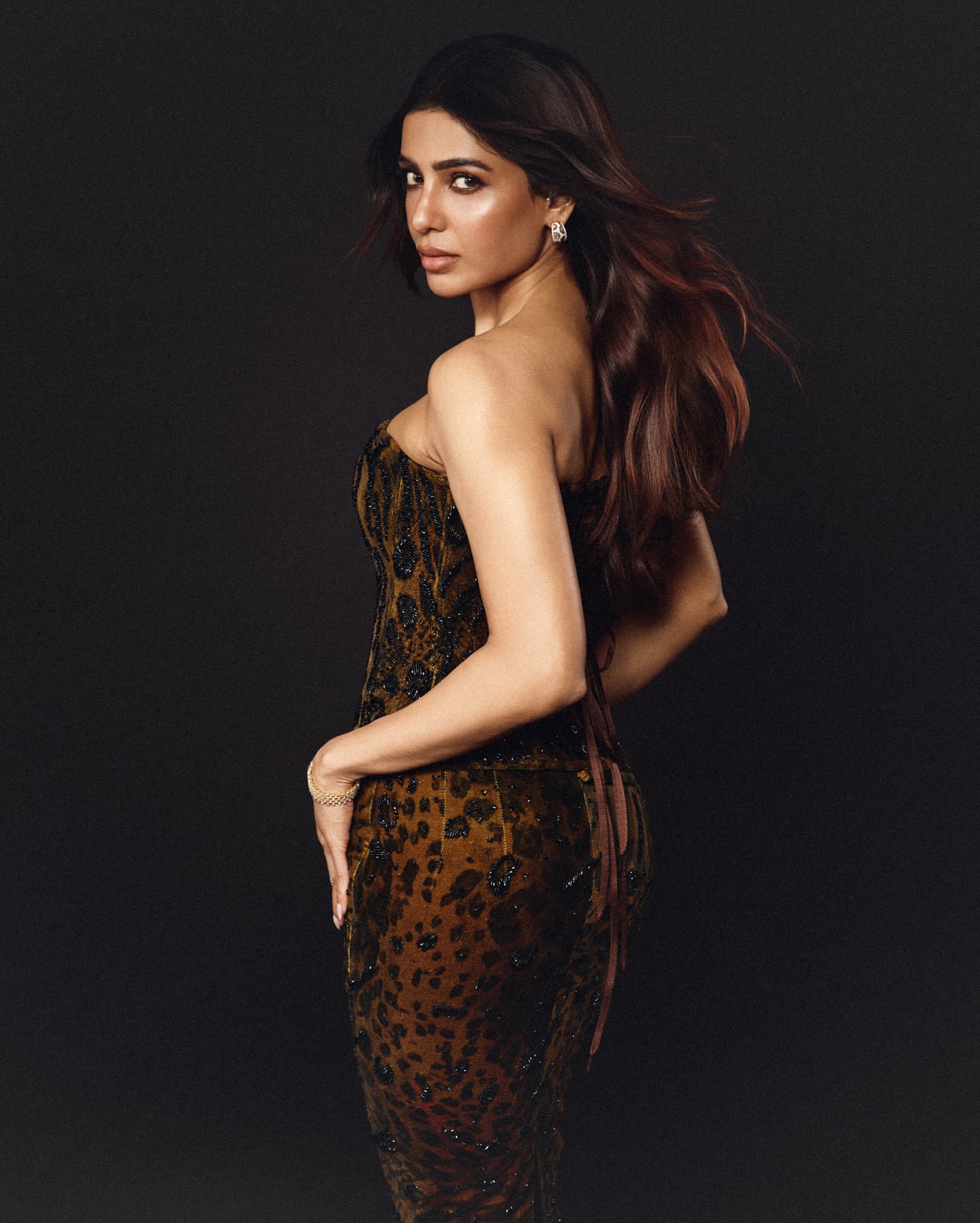 G1789DGasAAuPG5?format=jpg&name=large