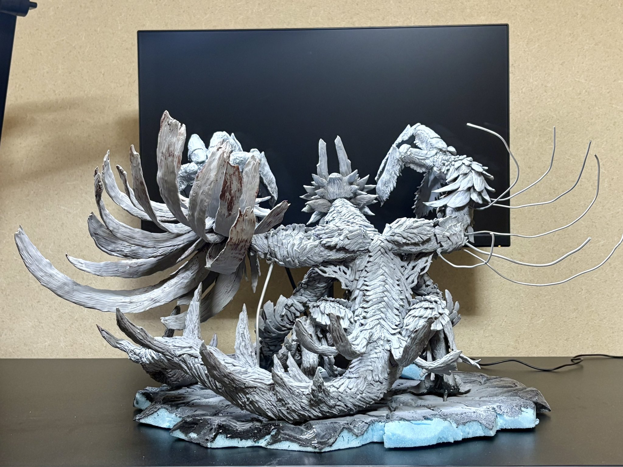 びたびたびたー 「雷竜 ライゼクス」 モンスターハンター ワンフェス2025夏 びたびたびたー 「雷竜 ライゼクス」 モンスターハンター