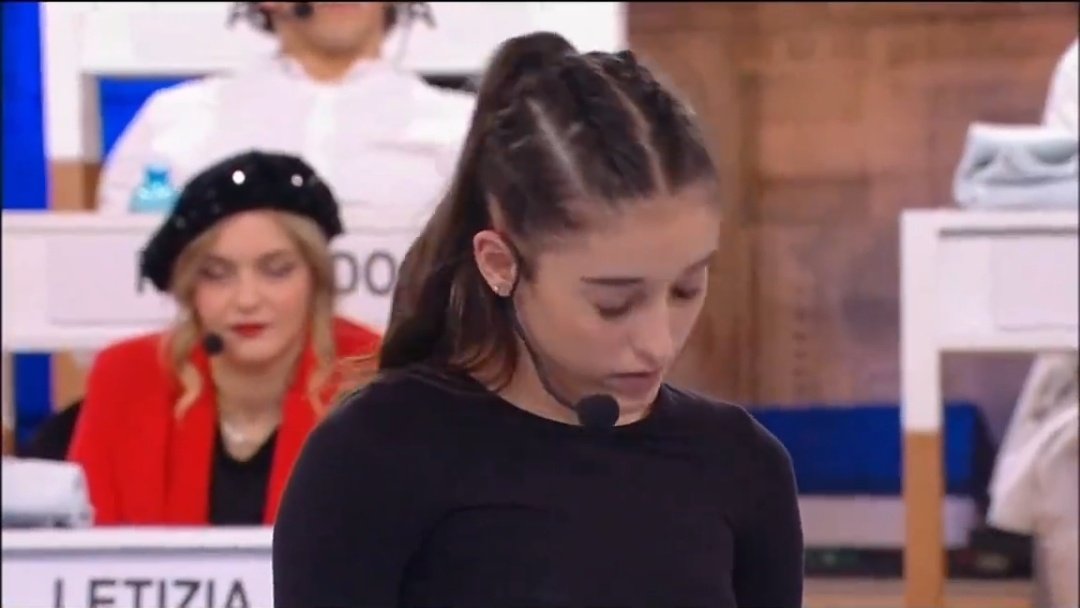 Giulia 18 anni ballo e ride sempre, un deja vu: 
#Amici25