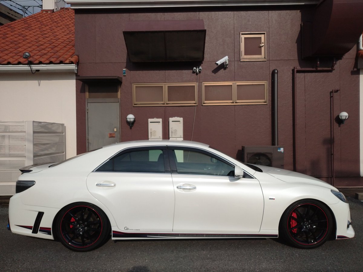 HOT ROAD tweet media