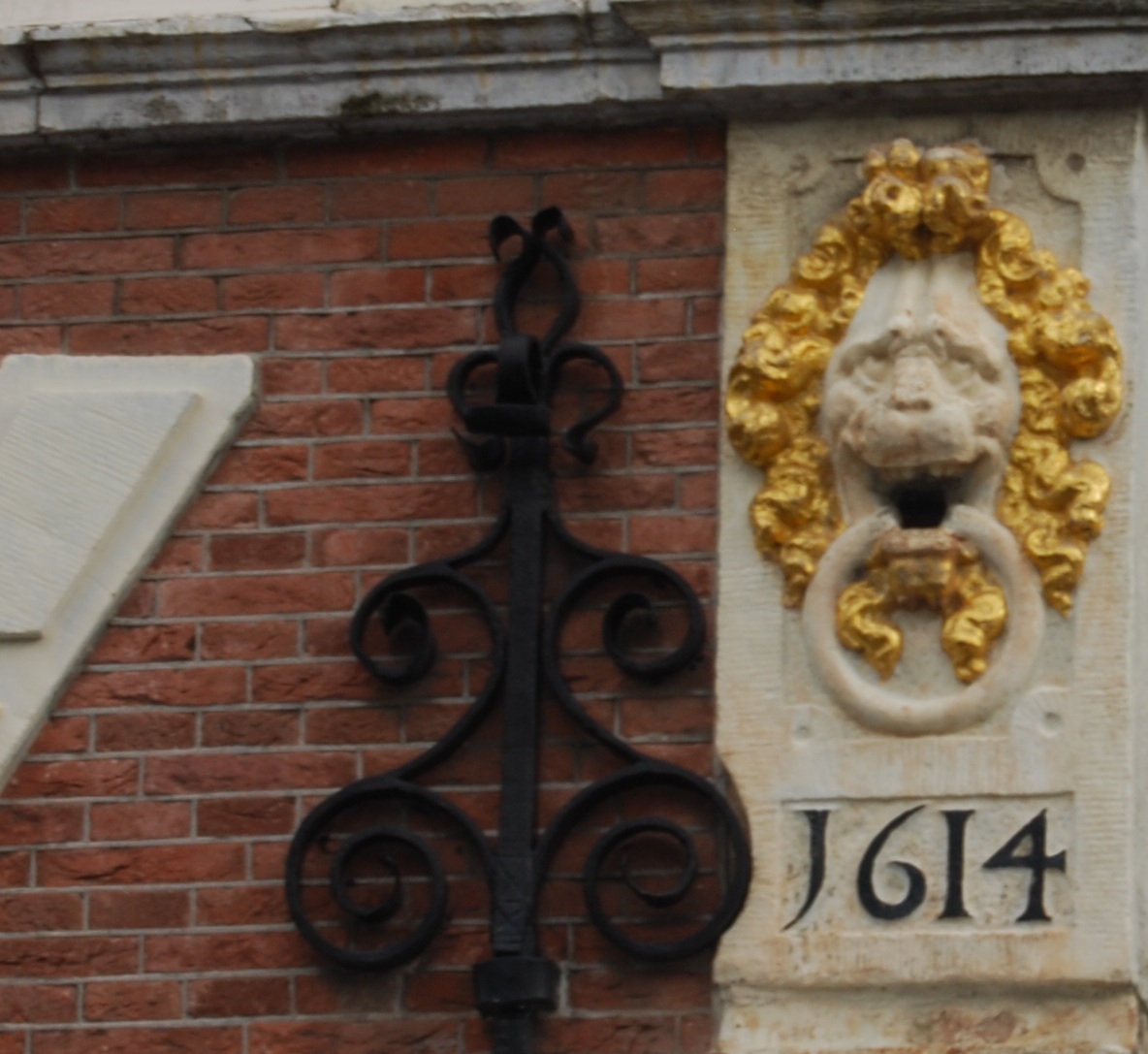 Die Weltraumaffen richten nicht. Wir hören zu. Und kommentieren. Zum Beispiel diesen Sonntagabend. Achtzehn Uhr.

"Das jüngste Verfassungsgericht" Der medien- und kulturkritische Wochenrückblick.

Link im nächsten Post.