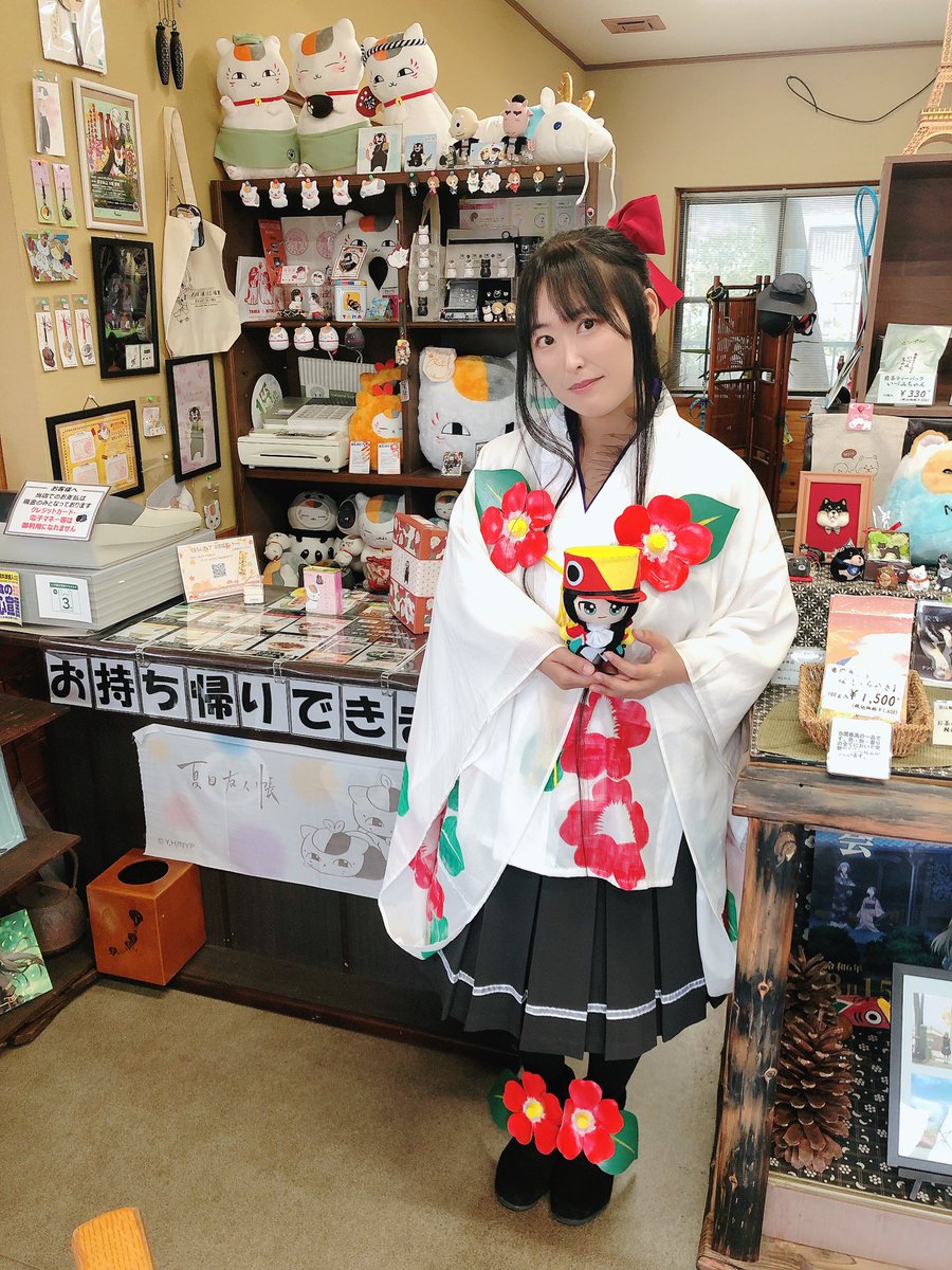 見てください‼︎
リアル椿彩ちゃんです🥹

衣装の細部までこだわって当店に遊びに来てくれましたよ🌺