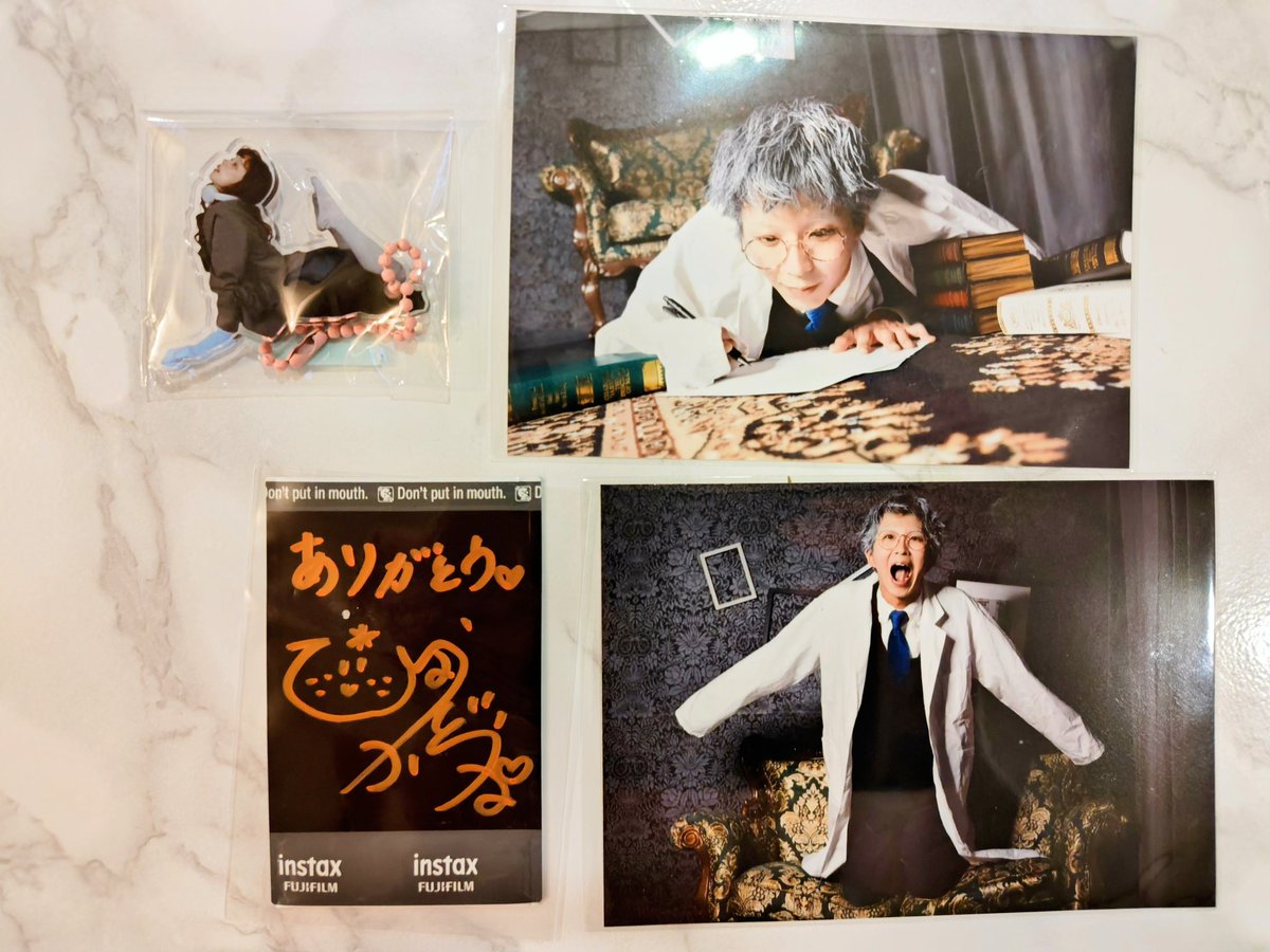 asaki0127's tweet photo. 【#TheTimelessLetter】
『#有毒少年』
team MOON千穐楽
凄かった✨
そういうことか と
次々と繋がる時間や出来事
哀しく切ない物語
キャストの表現力
豪華な舞台セット
綺麗な照明、ずんとくる音響
素敵な生演奏
どれも素晴らしかった✨
team FLOWER
も観たかった💦
#TTL有毒少年 https://t.co/bHlzjwxo7y
