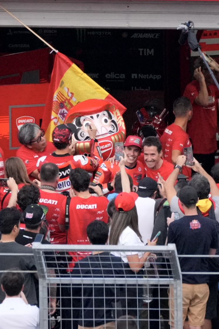 nobu_i's tweet photo. 久しぶりのGP、すごく感動しました😂
#JapaneseGP #MarcMarquez #MotoGP https://t.co/hUEGXYyUWD