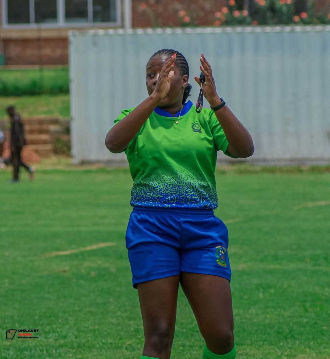 Happy to have these cousins from Zimbabwe at the #Buffaloes7s, lending their expertise in match officiating 🤝 

1️⃣ 🇿🇼 Elisha Muzondo - Kudu ZRRS Ref.
One of the best in the business, Elisha has officiated at:
🇰🇪 Kakamega 7s
🇺🇬 #Rujumba7s
🇿🇲 Independence Cup 7s
🇧🇼 Botswana 7s
🌍