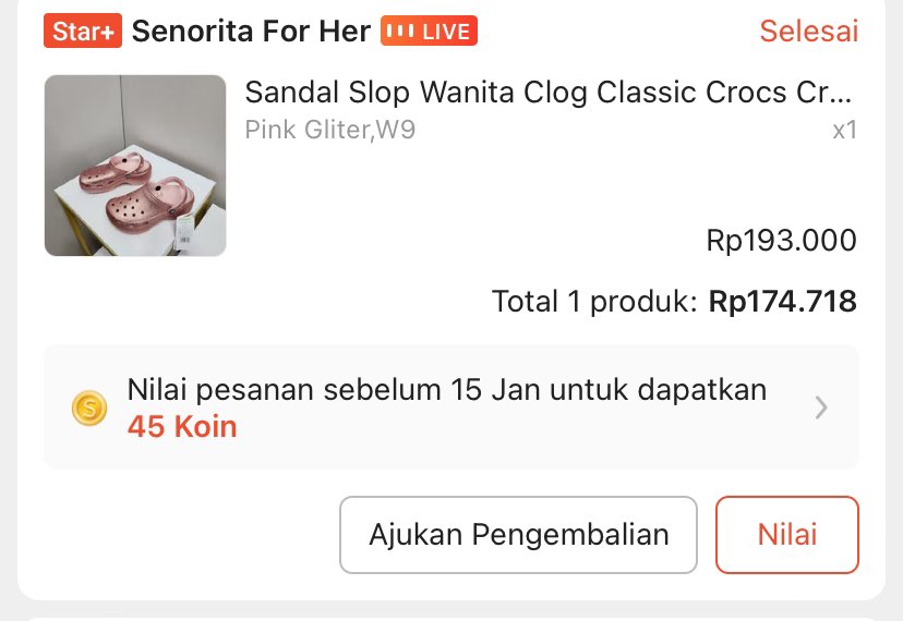 rikishiteru's tweet photo. crocs glitter in pink (look like ori) ukuran 40, from 174k to 130k aja baru sekali pake. bisa co oren🍊 yaa https://t.co/hj1DRNAhl6