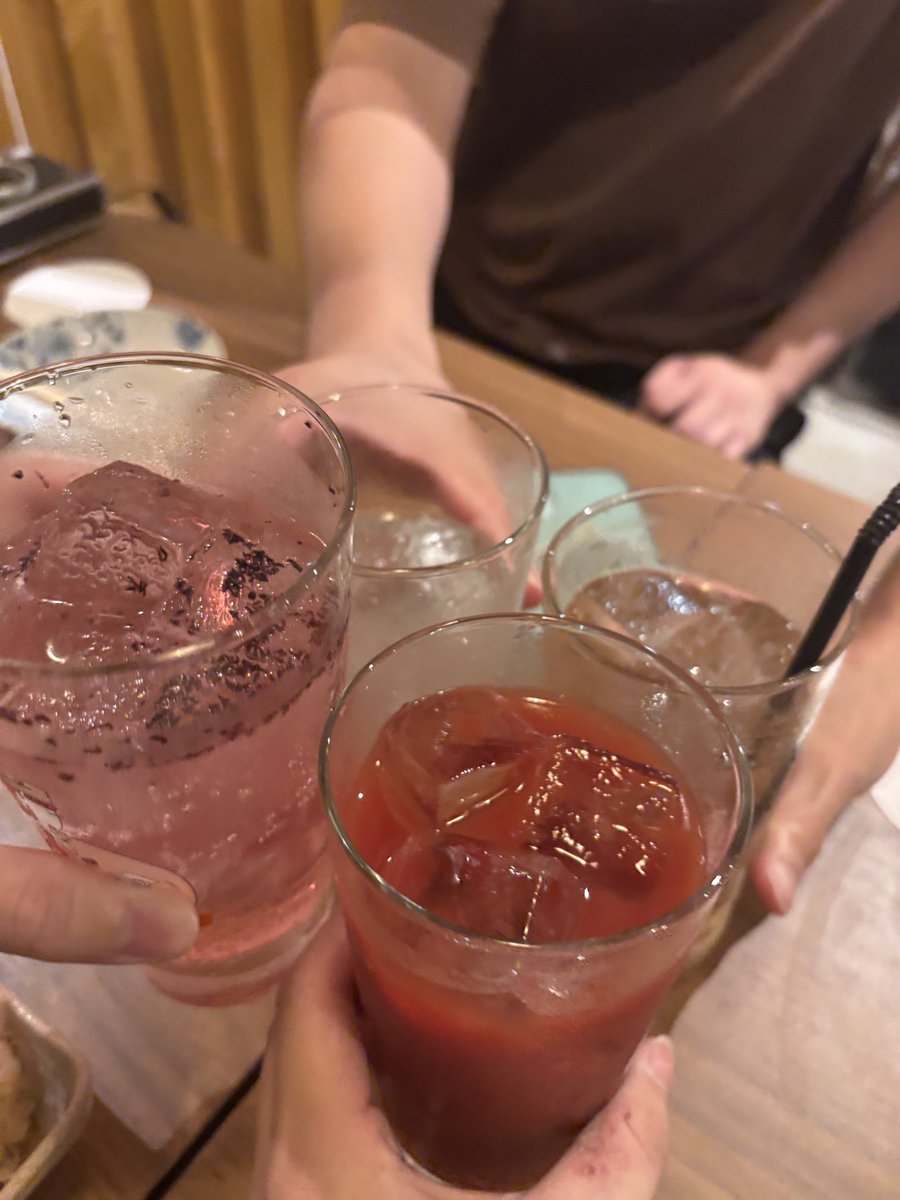 チャリオット会(with out 岸本さん)！
#本日の酒 

よごしんさん、はやとさん、ゆえくん、やな
第2回も…