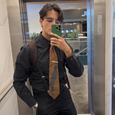 kingEMCY's tweet photo. #NuevaFotoDePerfil https://t.co/wZrRPiywFM